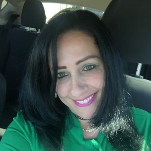 Meet your Posher, Elena